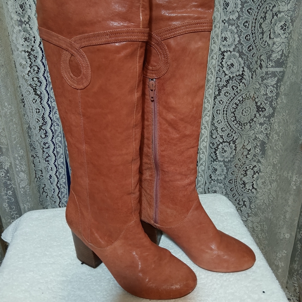 Poetic License* Sultry Splash knee boots slightly used Sz 9.5m